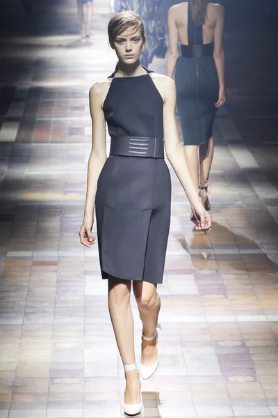 Look 23